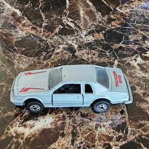 Vintage 1984 Road Champs Ford Thunderbird Silver Diecast Car 1/64 Opening Doors